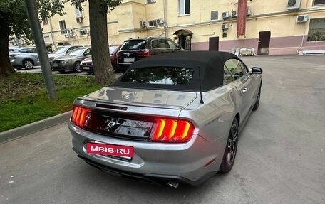 Ford Mustang VI рестайлинг, 2022 год, 3 700 000 рублей, 2 фотография