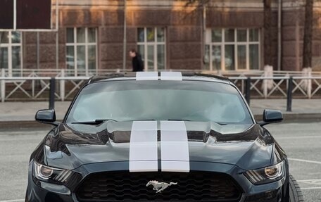 Ford Mustang VI рестайлинг, 2017 год, 2 800 000 рублей, 1 фотография