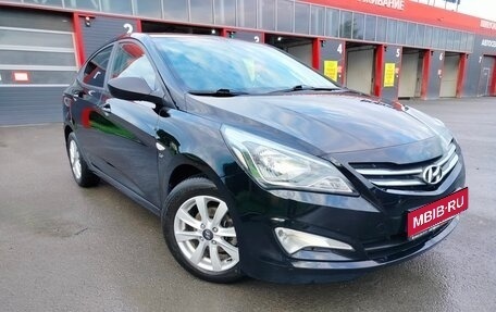 Hyundai Solaris II рестайлинг, 2016 год, 1 030 000 рублей, 1 фотография