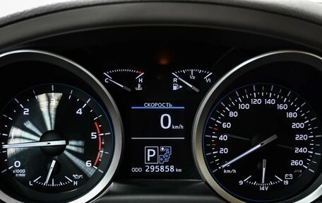 Toyota Land Cruiser 200, 2012 год, 3 125 000 рублей, 12 фотография