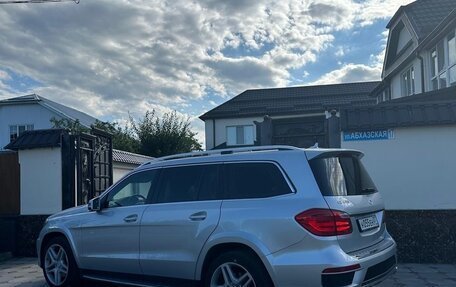 Mercedes-Benz GL-Класс, 2015 год, 4 000 000 рублей, 4 фотография