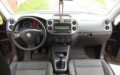 Volkswagen Tiguan I, 2008 год, 795 000 рублей, 21 фотография