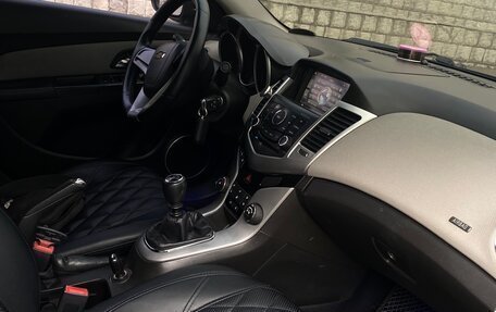 Chevrolet Cruze II, 2011 год, 690 000 рублей, 11 фотография