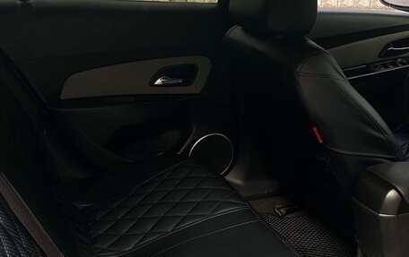 Chevrolet Cruze II, 2011 год, 690 000 рублей, 10 фотография