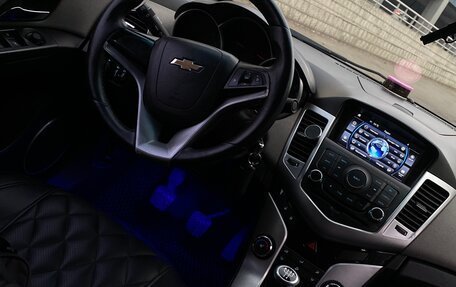 Chevrolet Cruze II, 2011 год, 690 000 рублей, 9 фотография