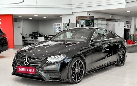 Mercedes-Benz E-Класс, 2018 год, 3 950 000 рублей, 5 фотография