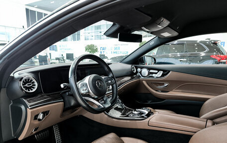 Mercedes-Benz E-Класс, 2018 год, 3 950 000 рублей, 20 фотография