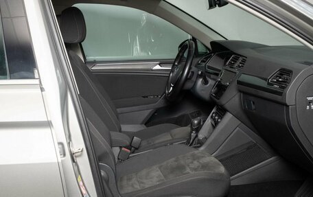 Volkswagen Tiguan II, 2019 год, 2 450 000 рублей, 7 фотография