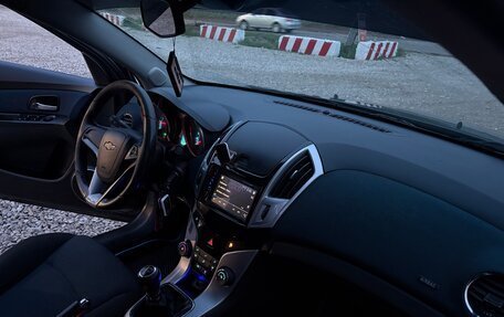 Chevrolet Cruze II, 2013 год, 800 000 рублей, 5 фотография
