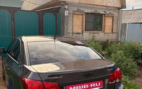 Chevrolet Cruze II, 2013 год, 800 000 рублей, 3 фотография
