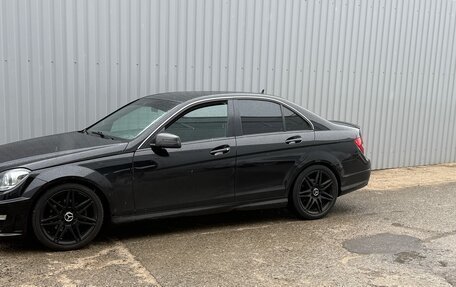 Mercedes-Benz C-Класс, 2013 год, 1 750 000 рублей, 1 фотография