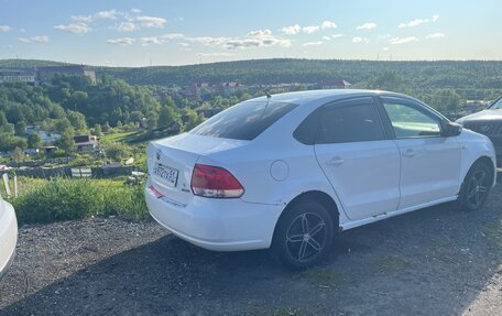 Volkswagen Polo VI (EU Market), 2011 год, 270 000 рублей, 2 фотография