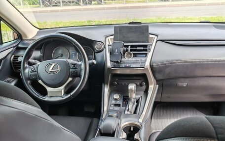 Lexus NX I, 2015 год, 2 800 000 рублей, 2 фотография