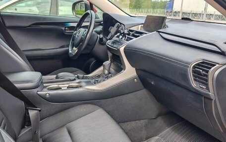 Lexus NX I, 2015 год, 2 800 000 рублей, 3 фотография