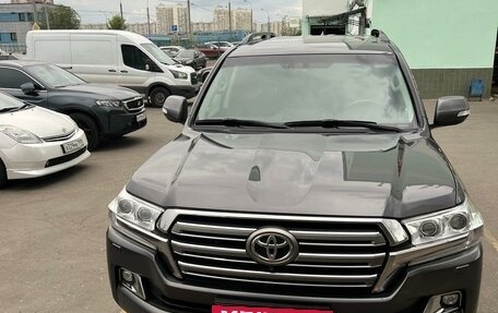 Toyota Land Cruiser 200, 2018 год, 7 450 000 рублей, 5 фотография