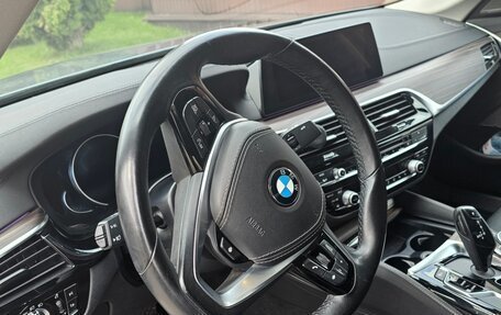 BMW 5 серия, 2018 год, 4 500 000 рублей, 15 фотография