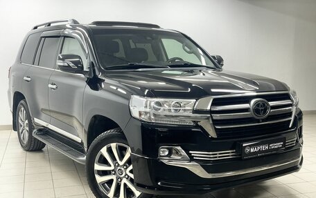 Toyota Land Cruiser 200, 2019 год, 6 988 000 рублей, 3 фотография