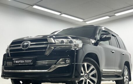 Toyota Land Cruiser 200, 2019 год, 6 988 000 рублей, 7 фотография