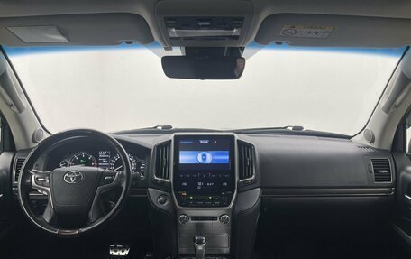 Toyota Land Cruiser 200, 2019 год, 6 988 000 рублей, 20 фотография