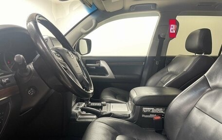 Toyota Land Cruiser 200, 2019 год, 6 988 000 рублей, 11 фотография