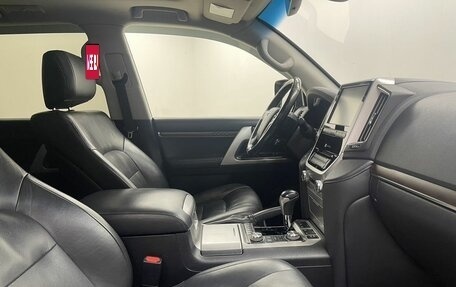 Toyota Land Cruiser 200, 2019 год, 6 988 000 рублей, 12 фотография