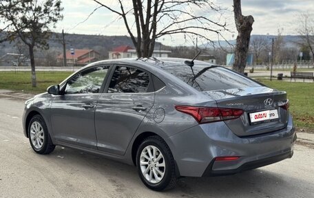 Hyundai Solaris II рестайлинг, 2018 год, 1 370 000 рублей, 2 фотография