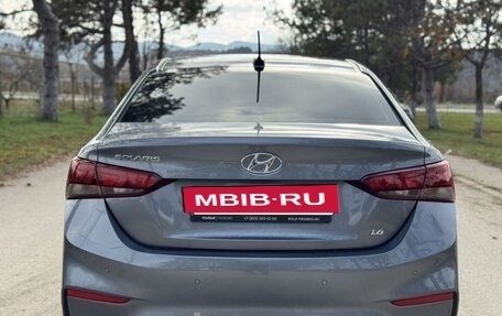 Hyundai Solaris II рестайлинг, 2018 год, 1 370 000 рублей, 3 фотография