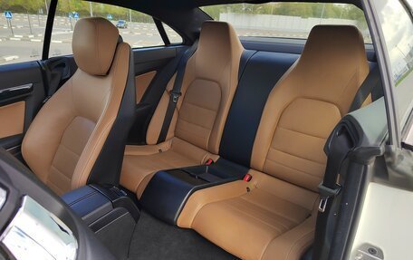 Mercedes-Benz E-Класс, 2012 год, 1 250 000 рублей, 8 фотография