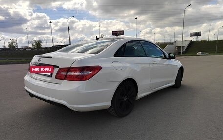 Mercedes-Benz E-Класс, 2012 год, 1 250 000 рублей, 3 фотография