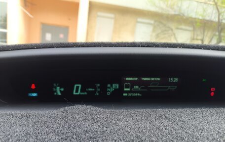 Toyota Prius, 2010 год, 950 000 рублей, 7 фотография