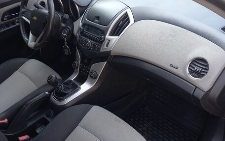 Chevrolet Cruze II, 2014 год, 860 000 рублей, 15 фотография