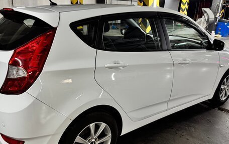Hyundai Solaris II рестайлинг, 2013 год, 985 000 рублей, 6 фотография
