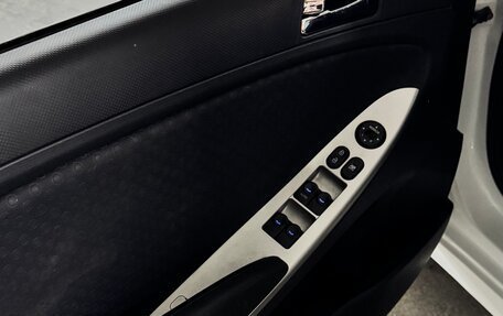 Hyundai Solaris II рестайлинг, 2013 год, 985 000 рублей, 12 фотография