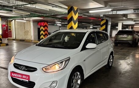 Hyundai Solaris II рестайлинг, 2013 год, 985 000 рублей, 14 фотография