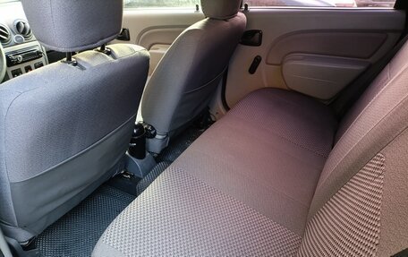 Renault Logan I, 2009 год, 380 000 рублей, 6 фотография