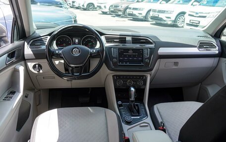 Volkswagen Tiguan II, 2017 год, 2 630 000 рублей, 6 фотография
