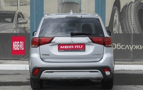 Mitsubishi Outlander III рестайлинг 3, 2019 год, 2 468 000 рублей, 4 фотография
