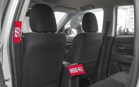 Mitsubishi Outlander III рестайлинг 3, 2019 год, 2 468 000 рублей, 11 фотография