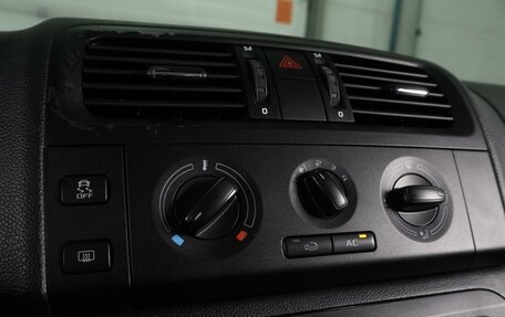 Skoda Fabia II, 2011 год, 640 000 рублей, 14 фотография