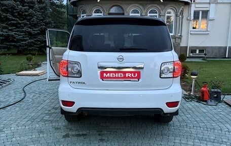 Nissan Patrol, 2012 год, 2 100 000 рублей, 2 фотография