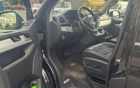 Volkswagen Multivan T6 рестайлинг, 2016 год, 3 489 000 рублей, 5 фотография