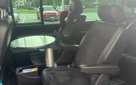 Volkswagen Multivan T6 рестайлинг, 2016 год, 3 489 000 рублей, 7 фотография