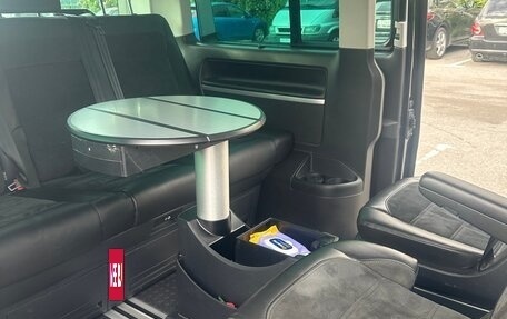 Volkswagen Multivan T6 рестайлинг, 2016 год, 3 489 000 рублей, 11 фотография