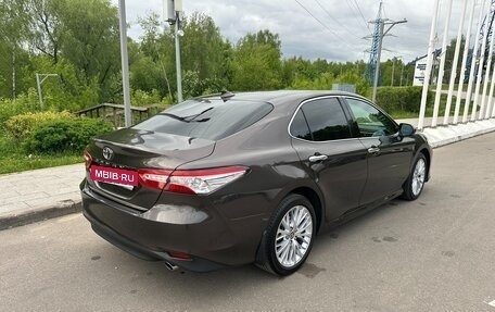 Toyota Camry, 2021 год, 3 650 000 рублей, 5 фотография