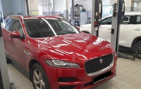 Jaguar F-Pace, 2019 год, 2 350 000 рублей, 2 фотография