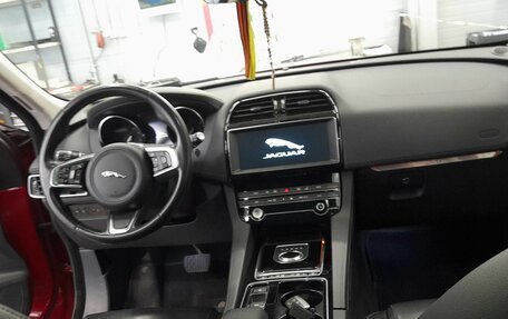 Jaguar F-Pace, 2019 год, 2 350 000 рублей, 5 фотография