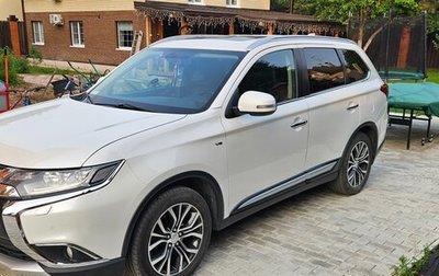 Mitsubishi Outlander III рестайлинг 3, 2016 год, 2 400 000 рублей, 1 фотография