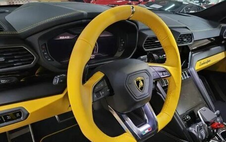 Lamborghini Urus I, 2024 год, 33 050 000 рублей, 8 фотография
