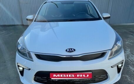 KIA Rio IV, 2018 год, 1 350 000 рублей, 3 фотография