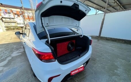 KIA Rio IV, 2018 год, 1 350 000 рублей, 10 фотография
